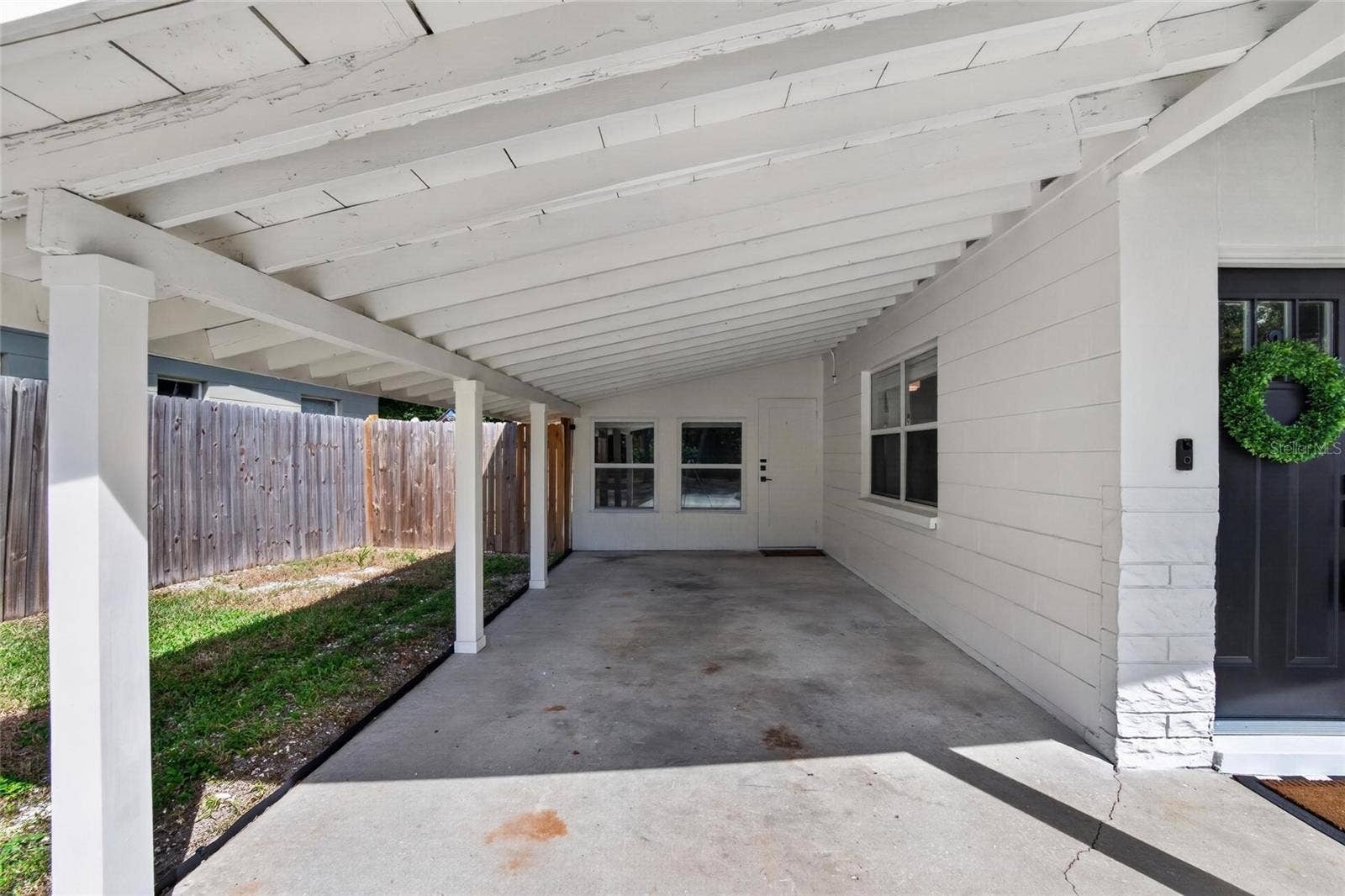 835 54TH AVENUE N, St Petersburg, FL 33703
