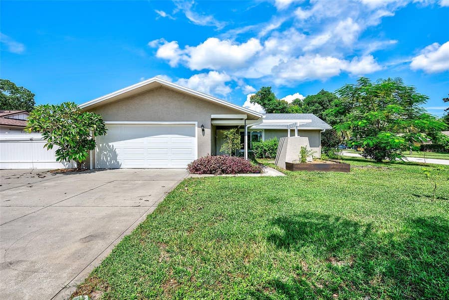 Property photo for 13331 HACIENDA DRIVE, Largo, FL