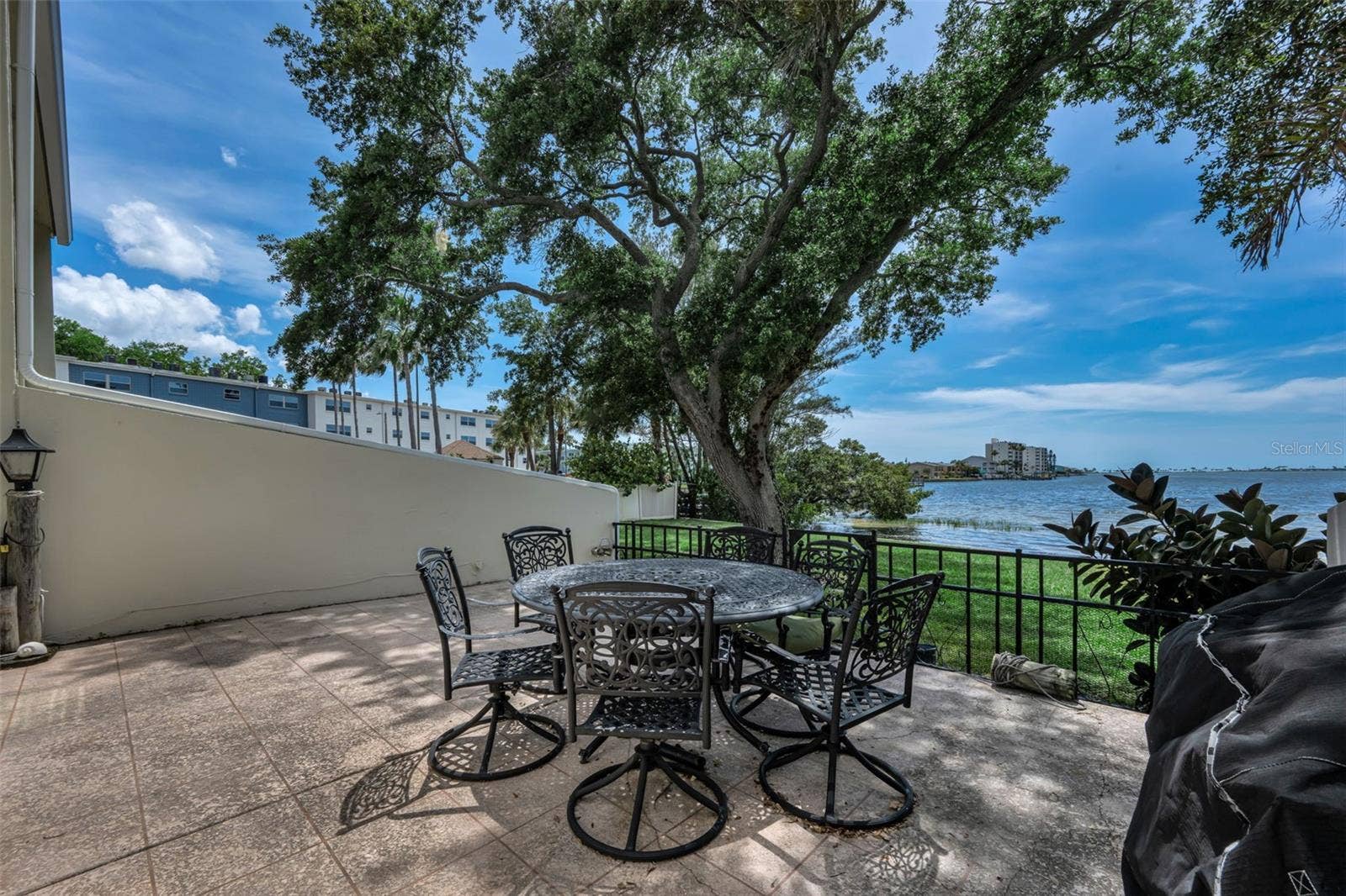 2700 BAYSHORE BOULEVARD, #525, Dunedin, FL 34698 2700 BAYSHORE BOULEVARD, #525, Dunedin, FL 34698