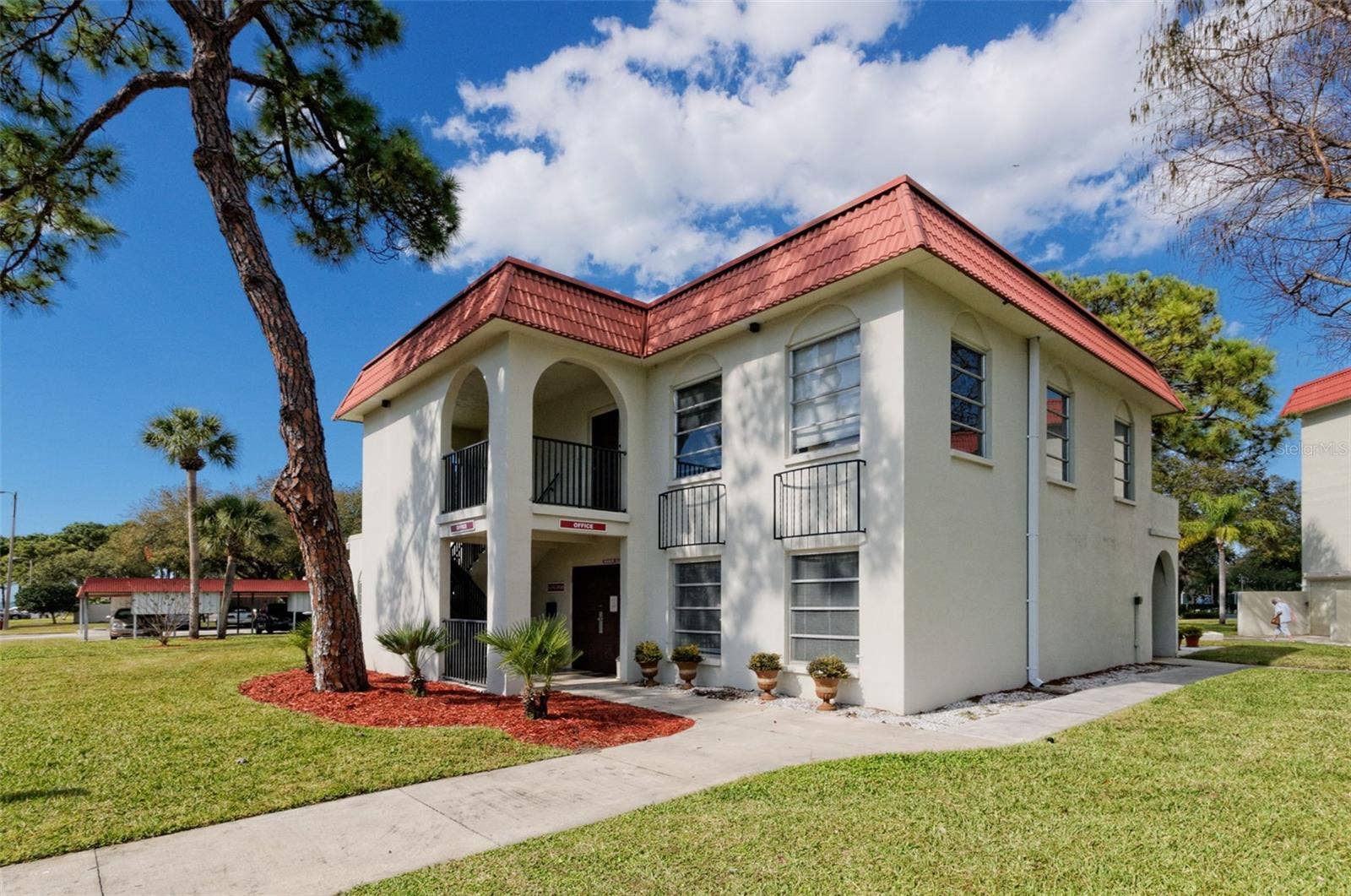 2700 BAYSHORE BOULEVARD, #525, Dunedin, FL 34698 2700 BAYSHORE BOULEVARD, #525, Dunedin, FL 34698