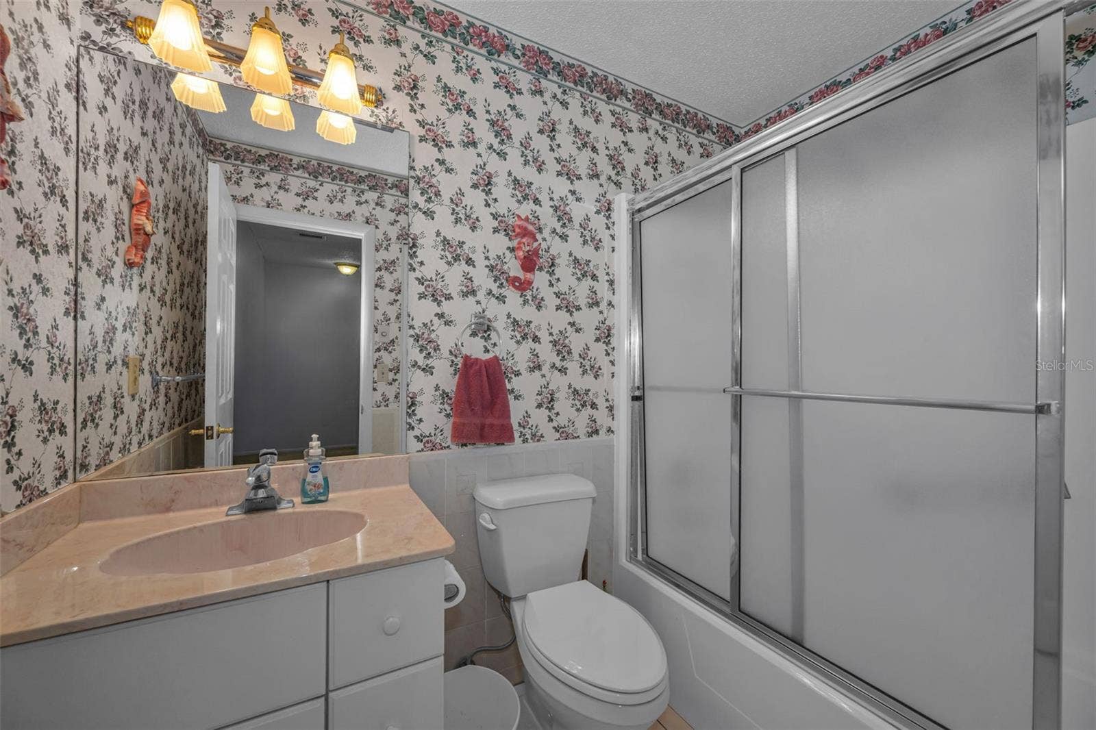 2700 BAYSHORE BOULEVARD, #525, Dunedin, FL 34698 2700 BAYSHORE BOULEVARD, #525, Dunedin, FL 34698