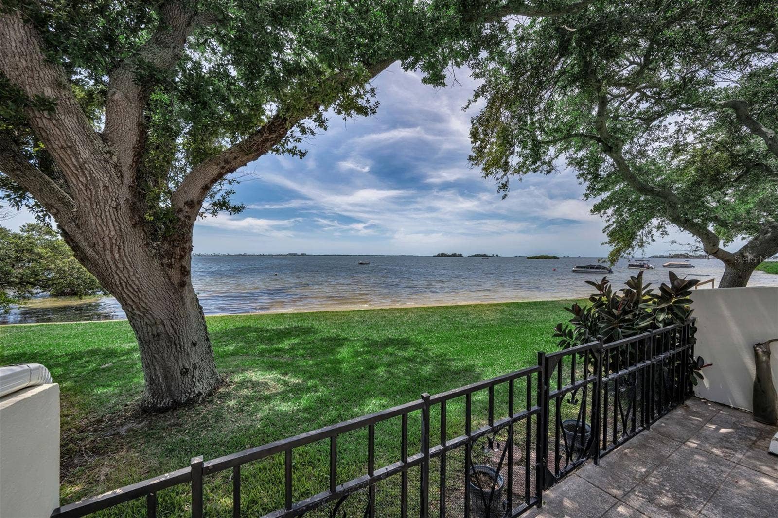 2700 BAYSHORE BOULEVARD, #525, Dunedin, FL 34698 2700 BAYSHORE BOULEVARD, #525, Dunedin, FL 34698