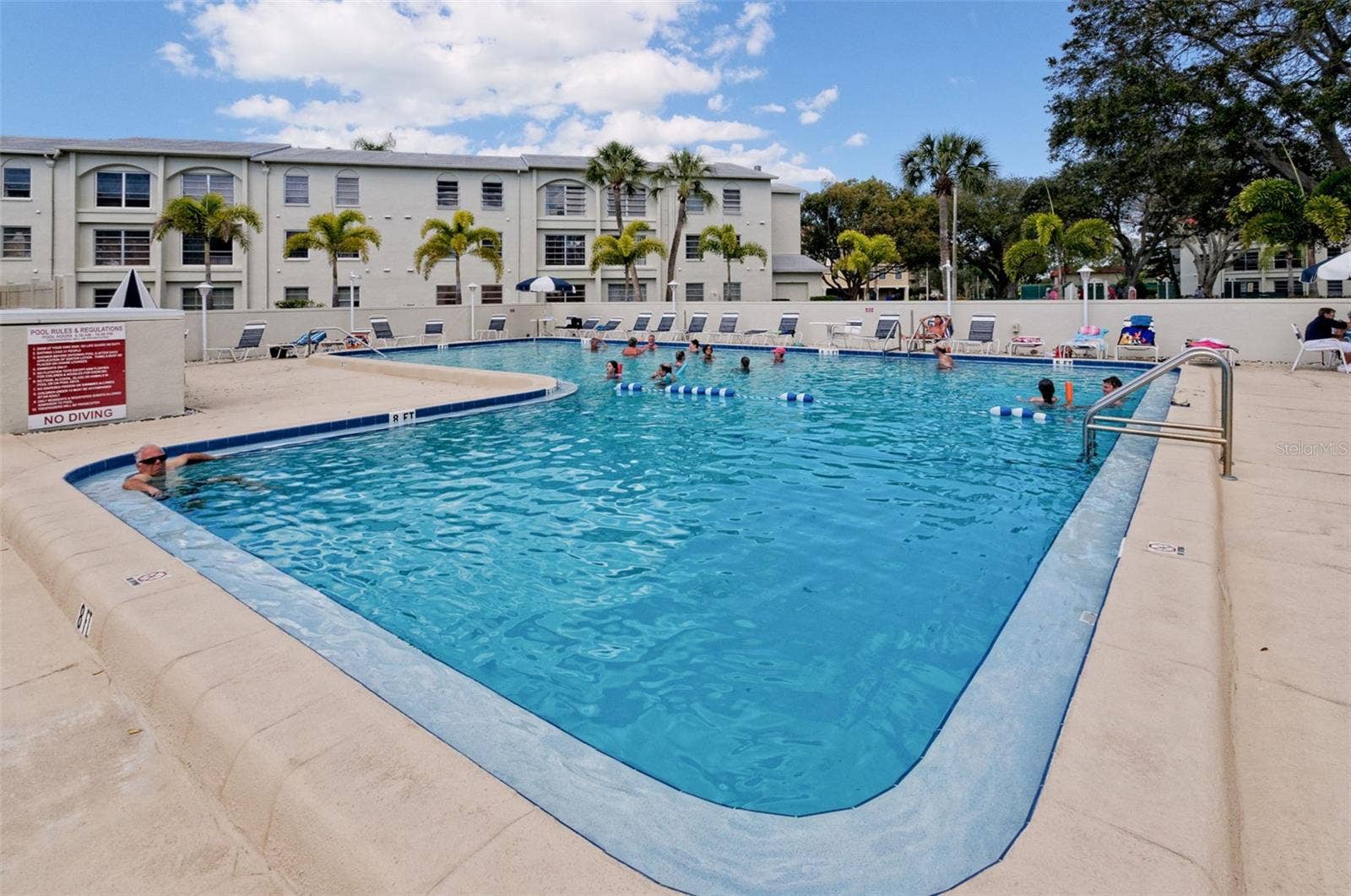 2700 BAYSHORE BOULEVARD, #525, Dunedin, FL 34698 2700 BAYSHORE BOULEVARD, #525, Dunedin, FL 34698