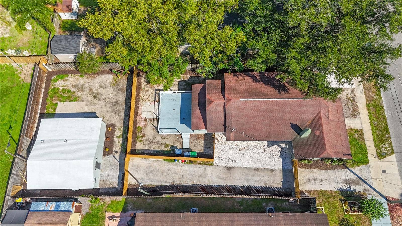 910 E NORTH BAY STREET, Tampa, FL 33603