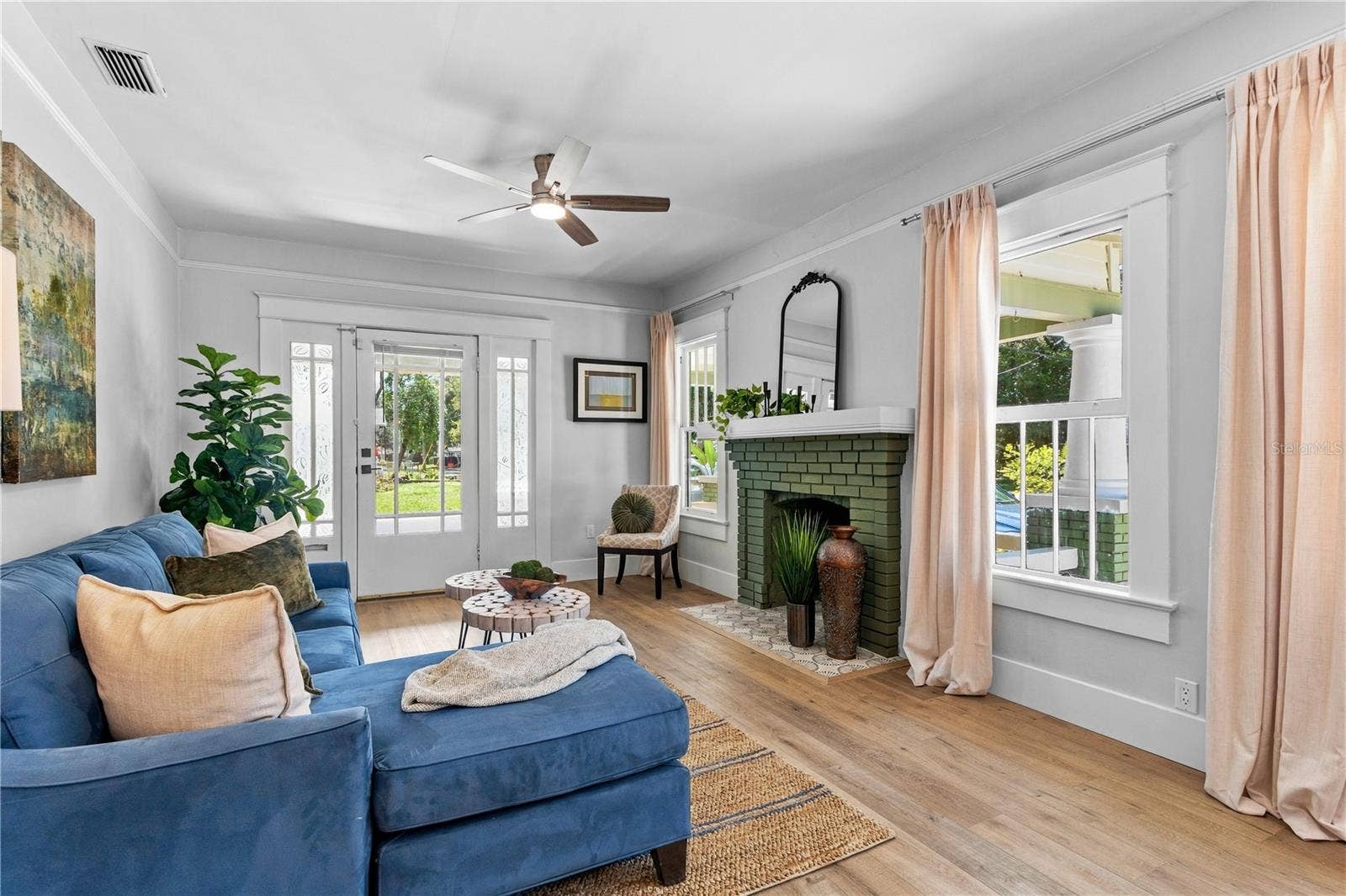 910 E NORTH BAY STREET, Tampa, FL 33603