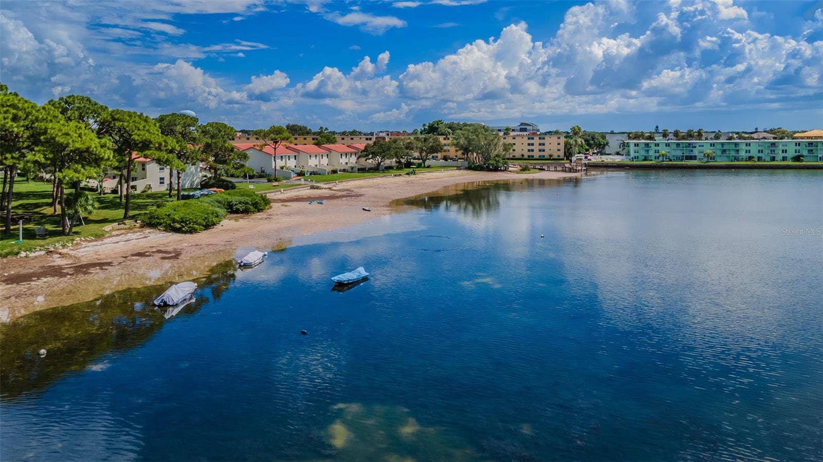 2700 BAYSHORE BOULEVARD, #11-105, Dunedin, FL 34698 2700 BAYSHORE BOULEVARD, #11-105, Dunedin, FL 34698