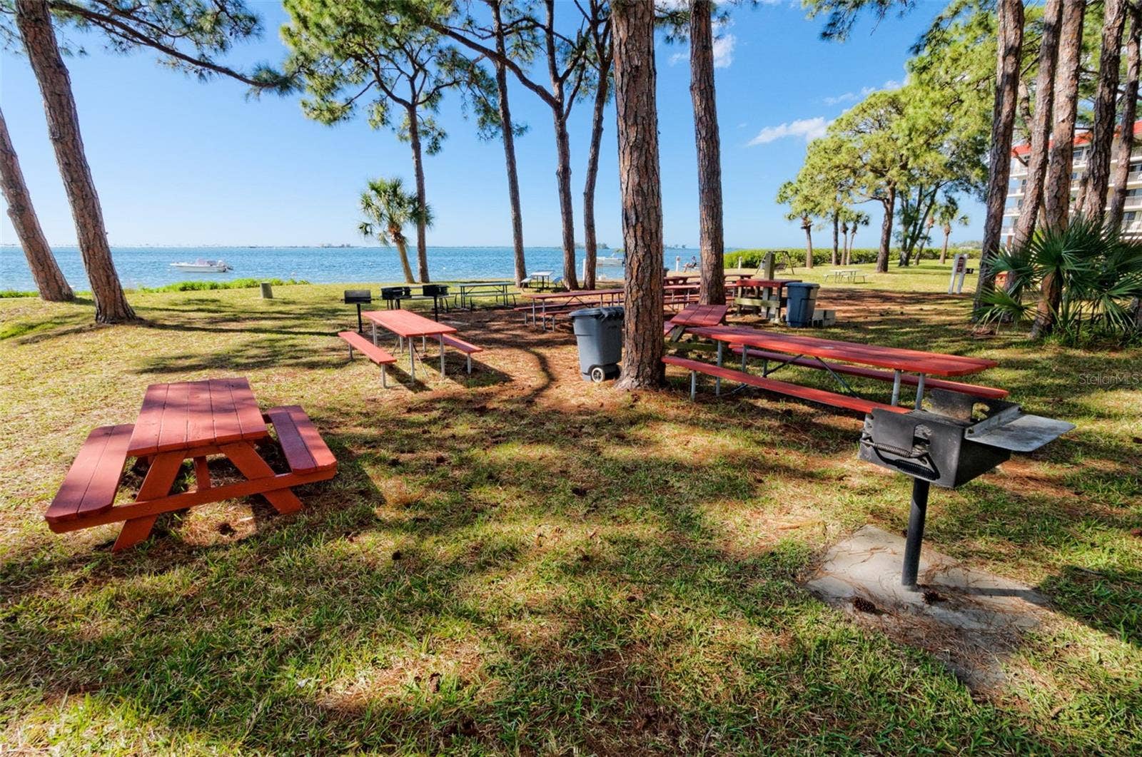 2700 BAYSHORE BOULEVARD, #11-105, Dunedin, FL 34698 2700 BAYSHORE BOULEVARD, #11-105, Dunedin, FL 34698