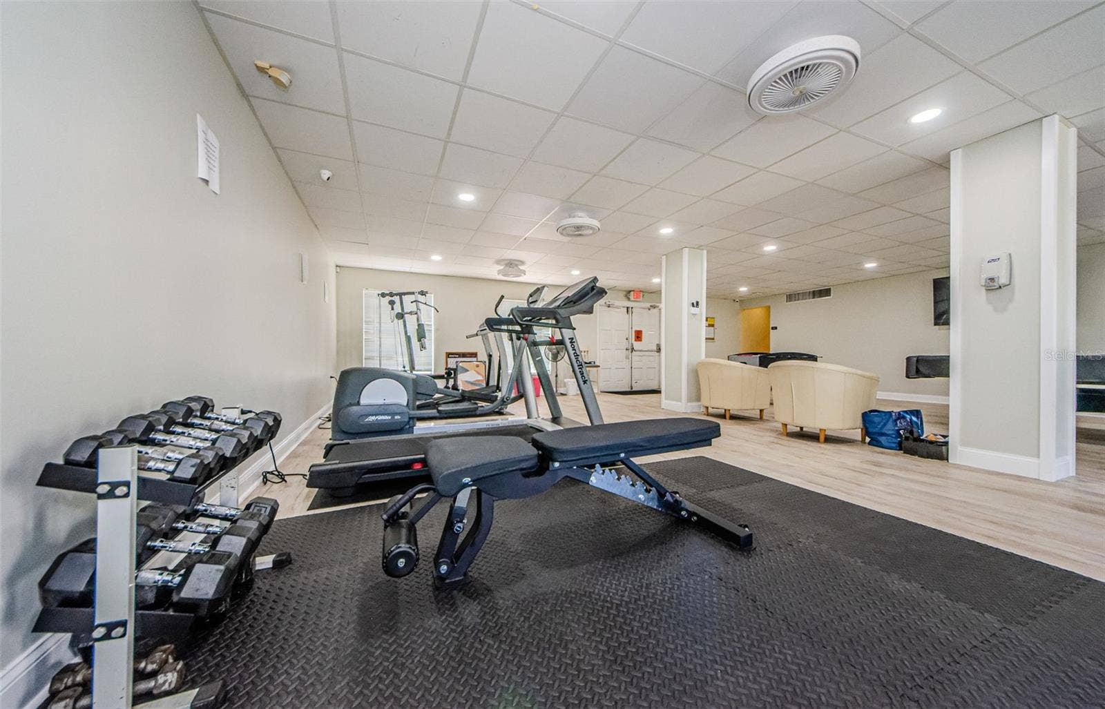 2700 BAYSHORE BOULEVARD, #11-105, Dunedin, FL 34698 2700 BAYSHORE BOULEVARD, #11-105, Dunedin, FL 34698