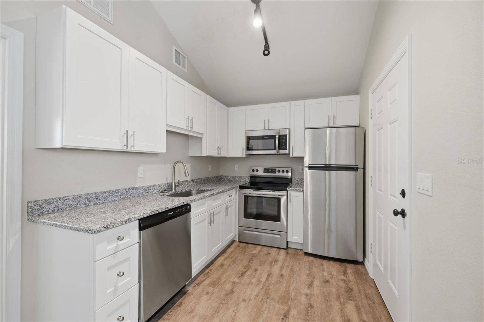 1264 PIERCE STREET, Clearwater, FL 33756 1264 PIERCE STREET, Clearwater, FL 33756