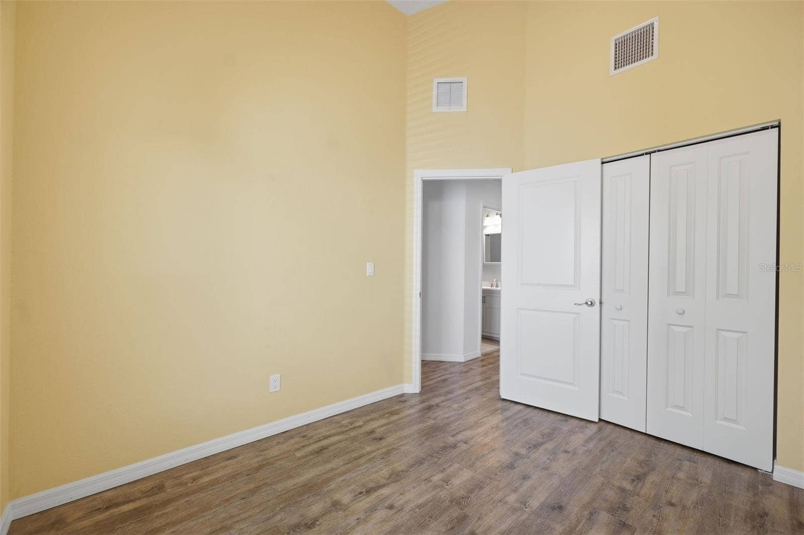 1264 PIERCE STREET, Clearwater, FL 33756 1264 PIERCE STREET, Clearwater, FL 33756