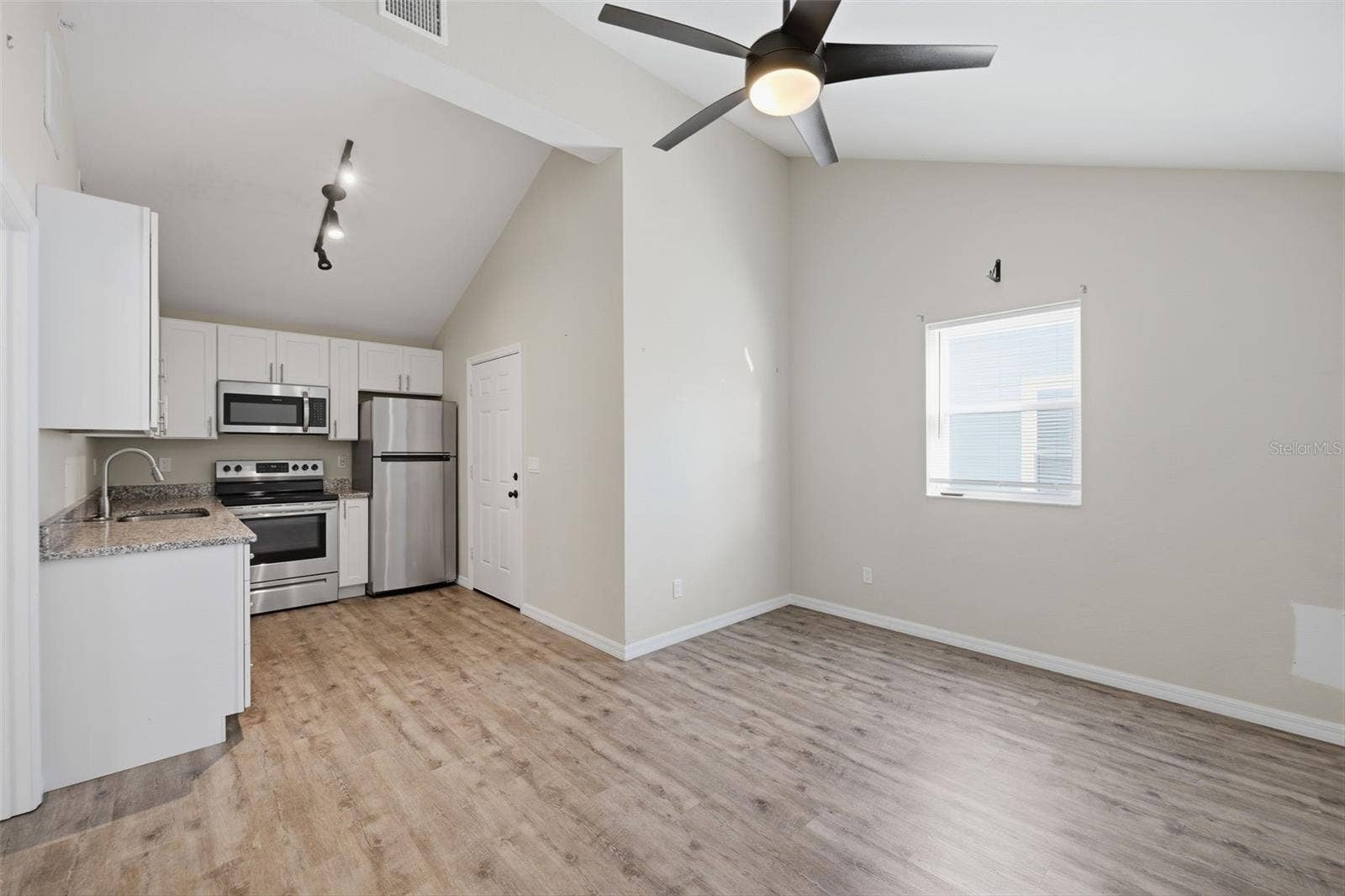 1264 PIERCE STREET, Clearwater, FL 33756 1264 PIERCE STREET, Clearwater, FL 33756