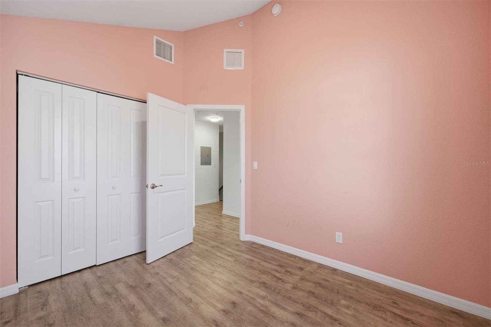 1264 PIERCE STREET, Clearwater, FL 33756 1264 PIERCE STREET, Clearwater, FL 33756