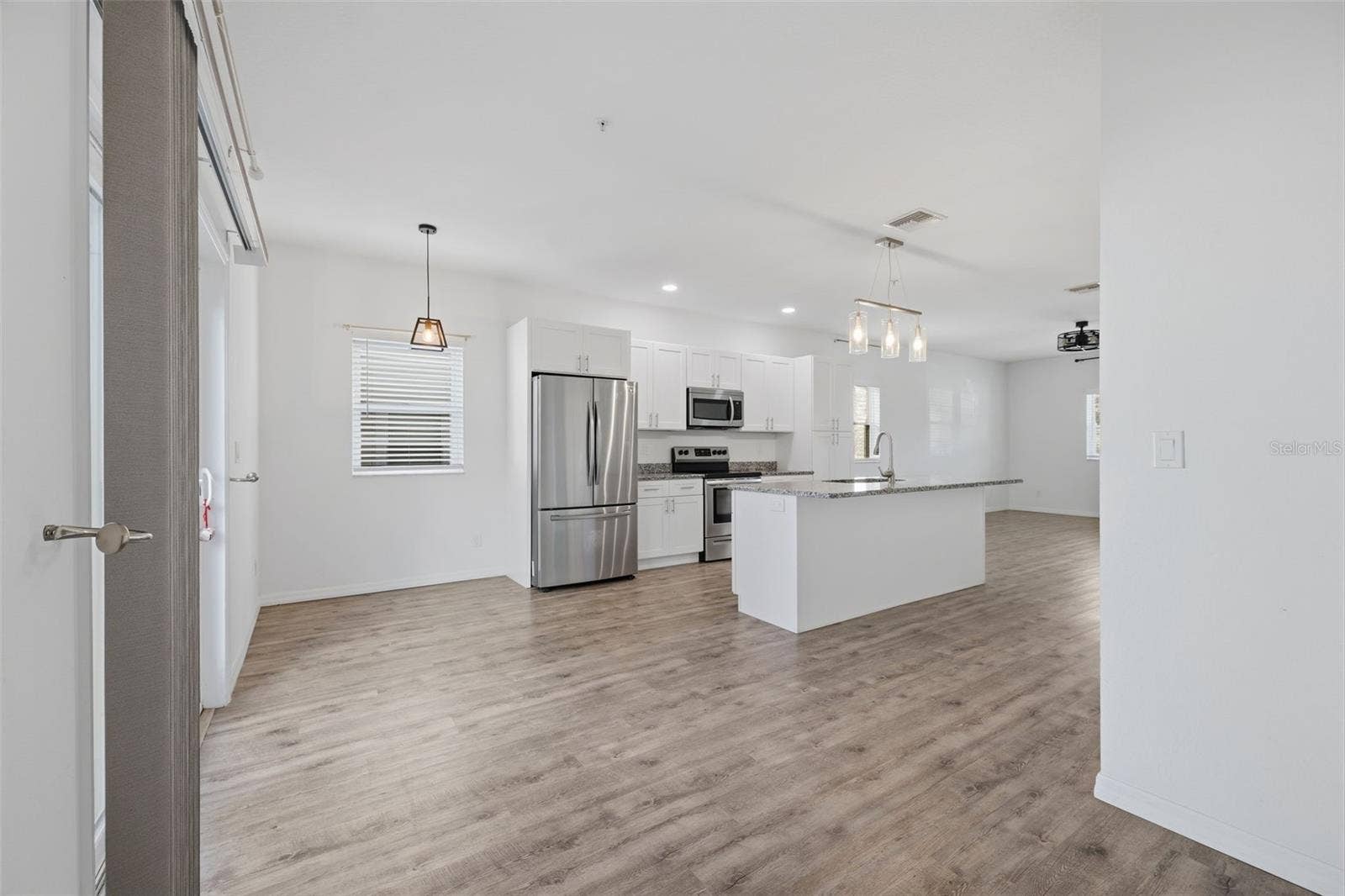 1264 PIERCE STREET, Clearwater, FL 33756 1264 PIERCE STREET, Clearwater, FL 33756