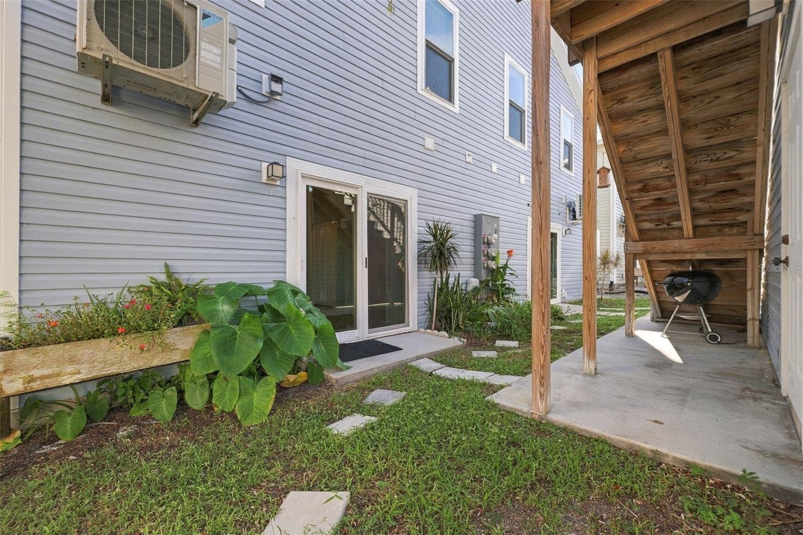 1264 PIERCE STREET, Clearwater, FL 33756 1264 PIERCE STREET, Clearwater, FL 33756