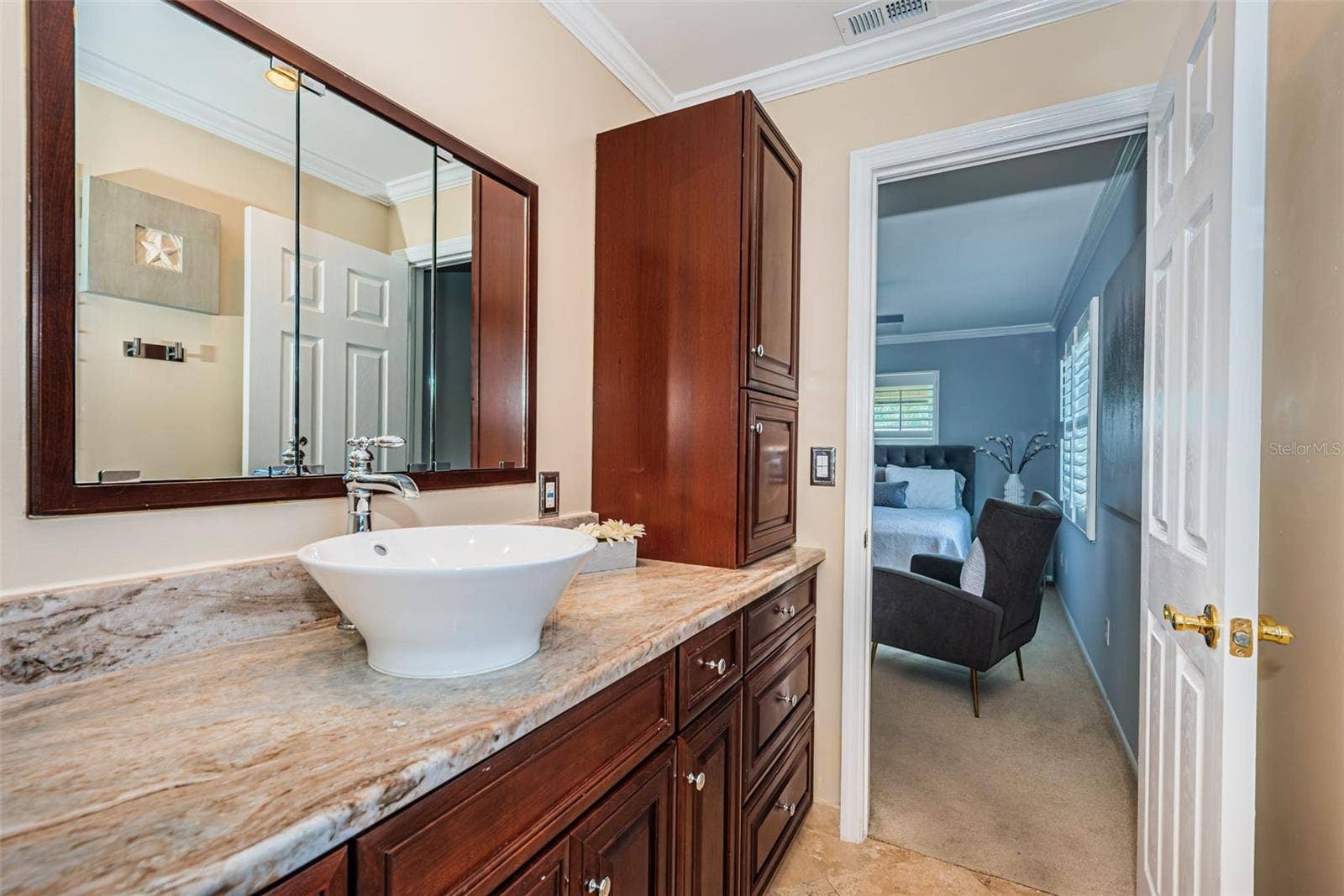 1100 E BAY DRIVE, #68, Largo, FL 33770
