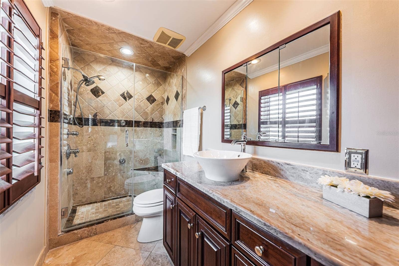 1100 E BAY DRIVE, #68, Largo, FL 33770