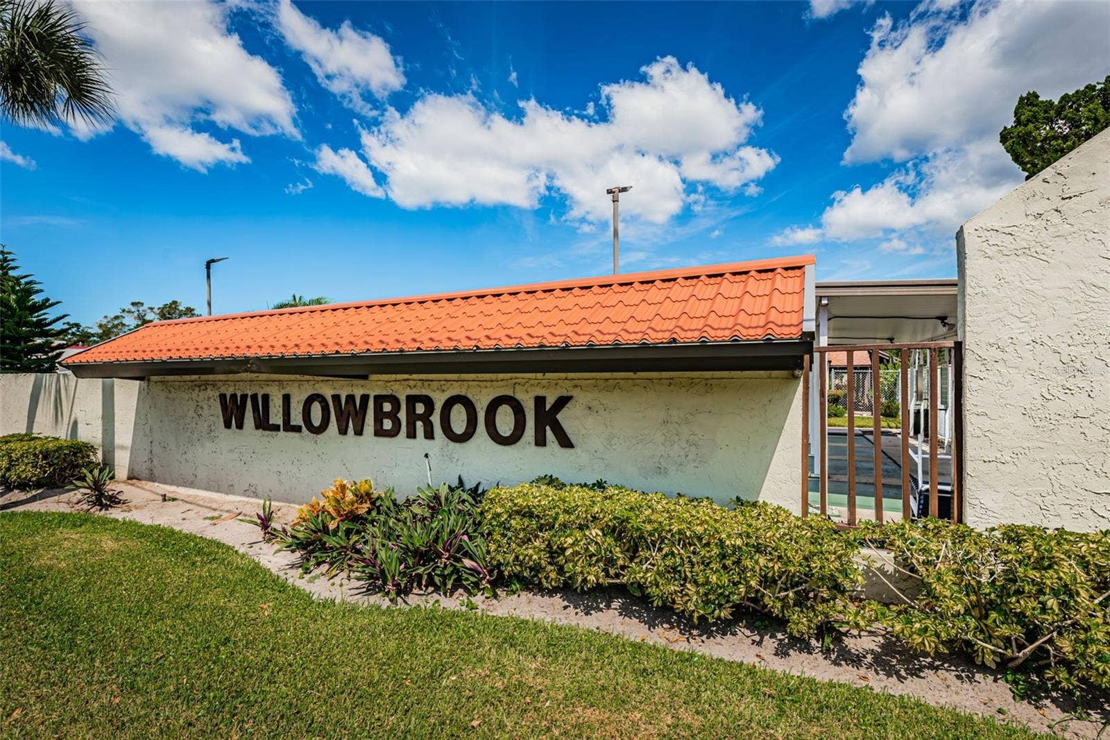 1100 E BAY DRIVE, #68, Largo, FL 33770