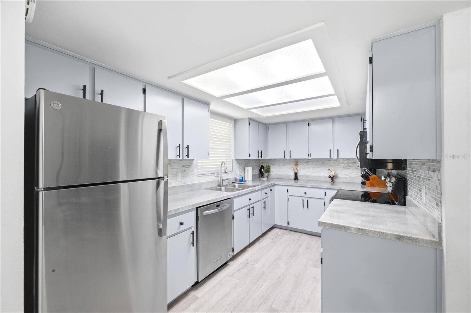 8180 ANCHOR POINT DRIVE, Weeki Wachee, FL 34607 8180 ANCHOR POINT DRIVE, Weeki Wachee, FL 34607