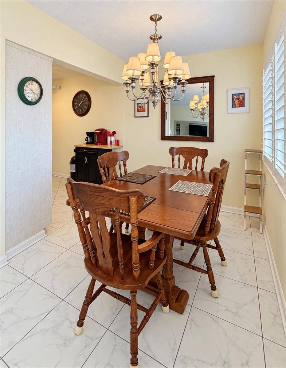 8075 112TH STREET, #302, Seminole, FL 33772 Dining room