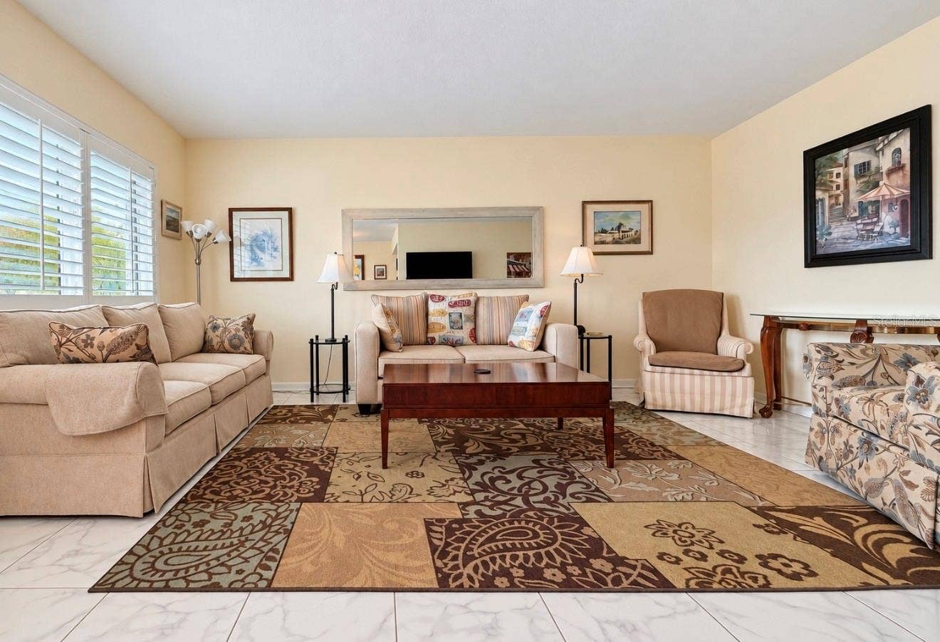 8075 112TH STREET, #302, Seminole, FL 33772 Living room