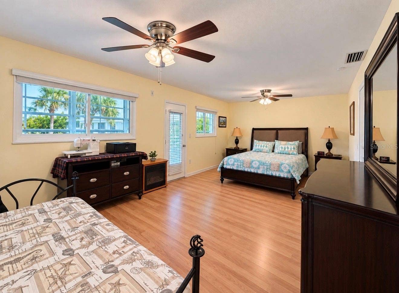 8075 112TH STREET, #302, Seminole, FL 33772 Primary bedroom