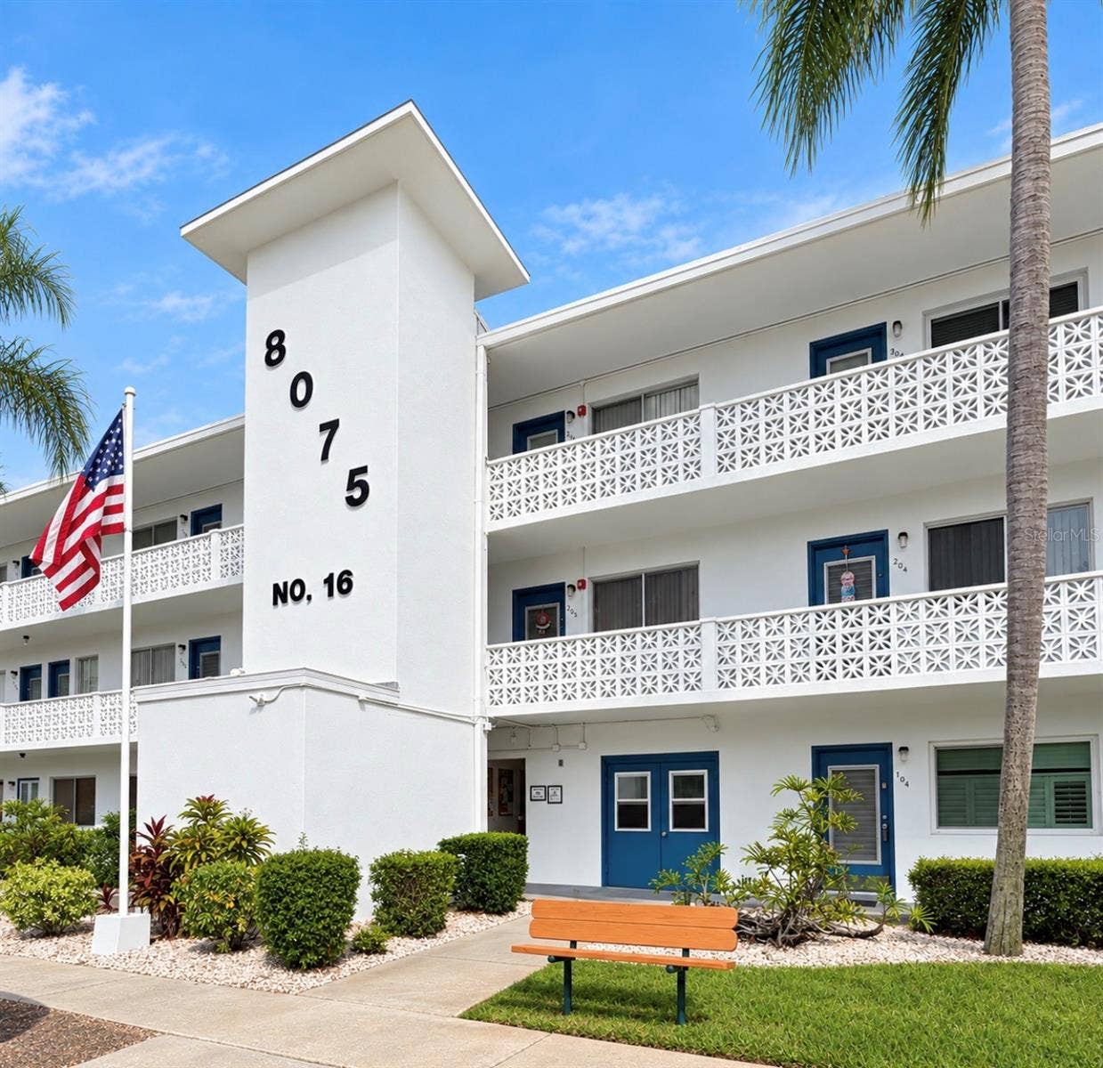 8075 112TH STREET, #302, Seminole, FL 33772 Front of building with elevator