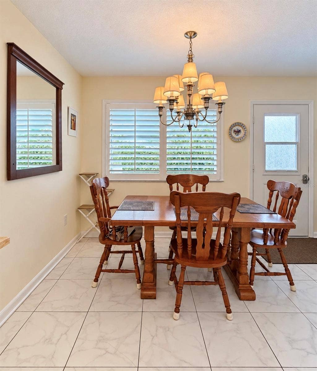 8075 112TH STREET, #302, Seminole, FL 33772 Dining room