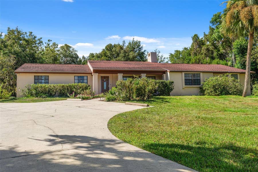 Property photo for 8943 SILVER LAKE DRIVE, Leesburg, FL