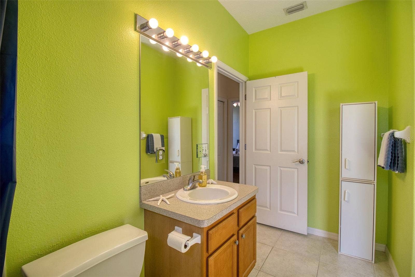 2219 ELIZABETH WAY, Dunedin, FL 34698