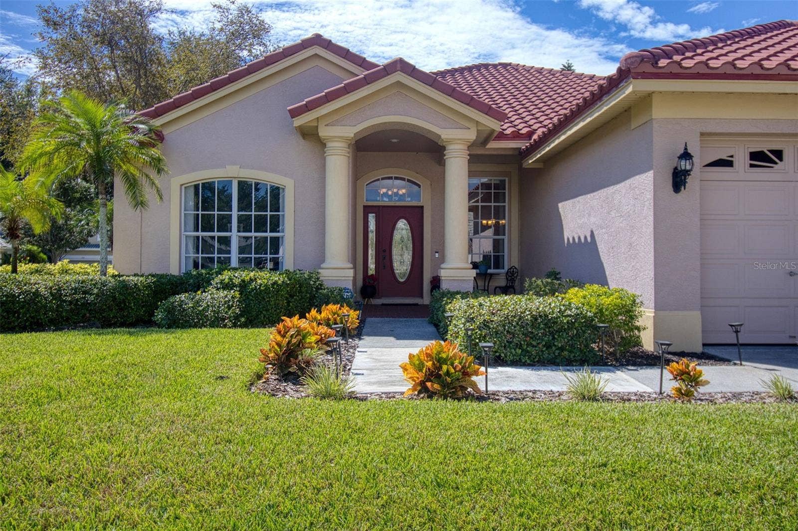2219 ELIZABETH WAY, Dunedin, FL 34698