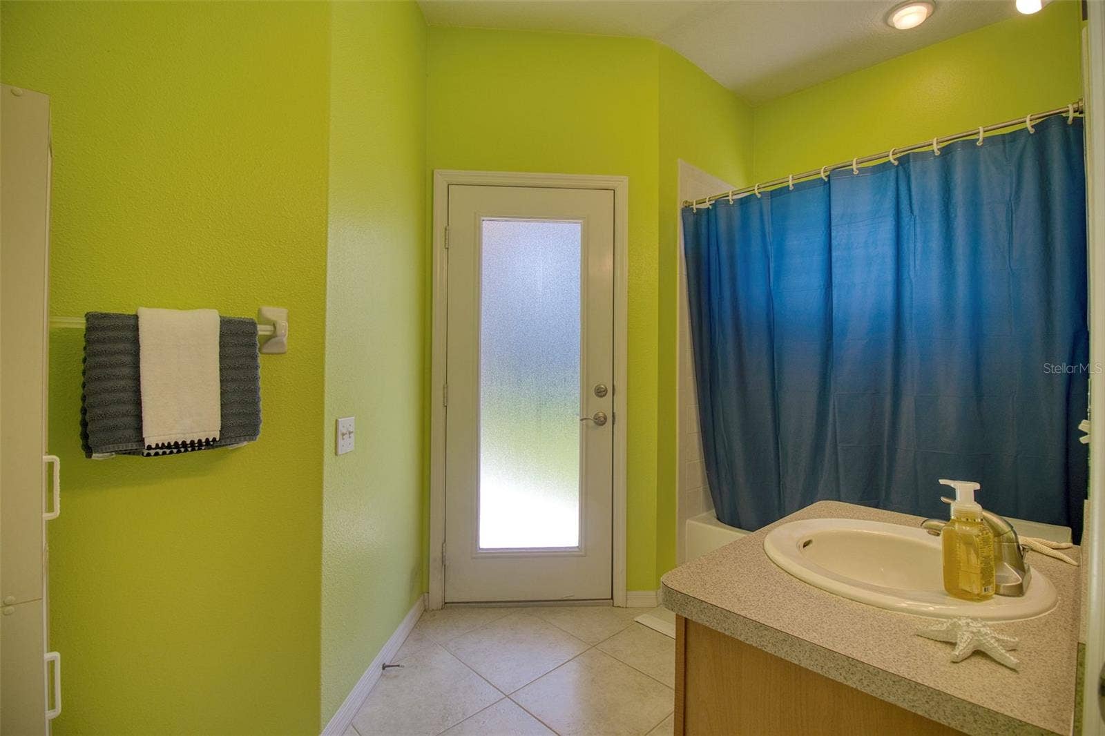 2219 ELIZABETH WAY, Dunedin, FL 34698