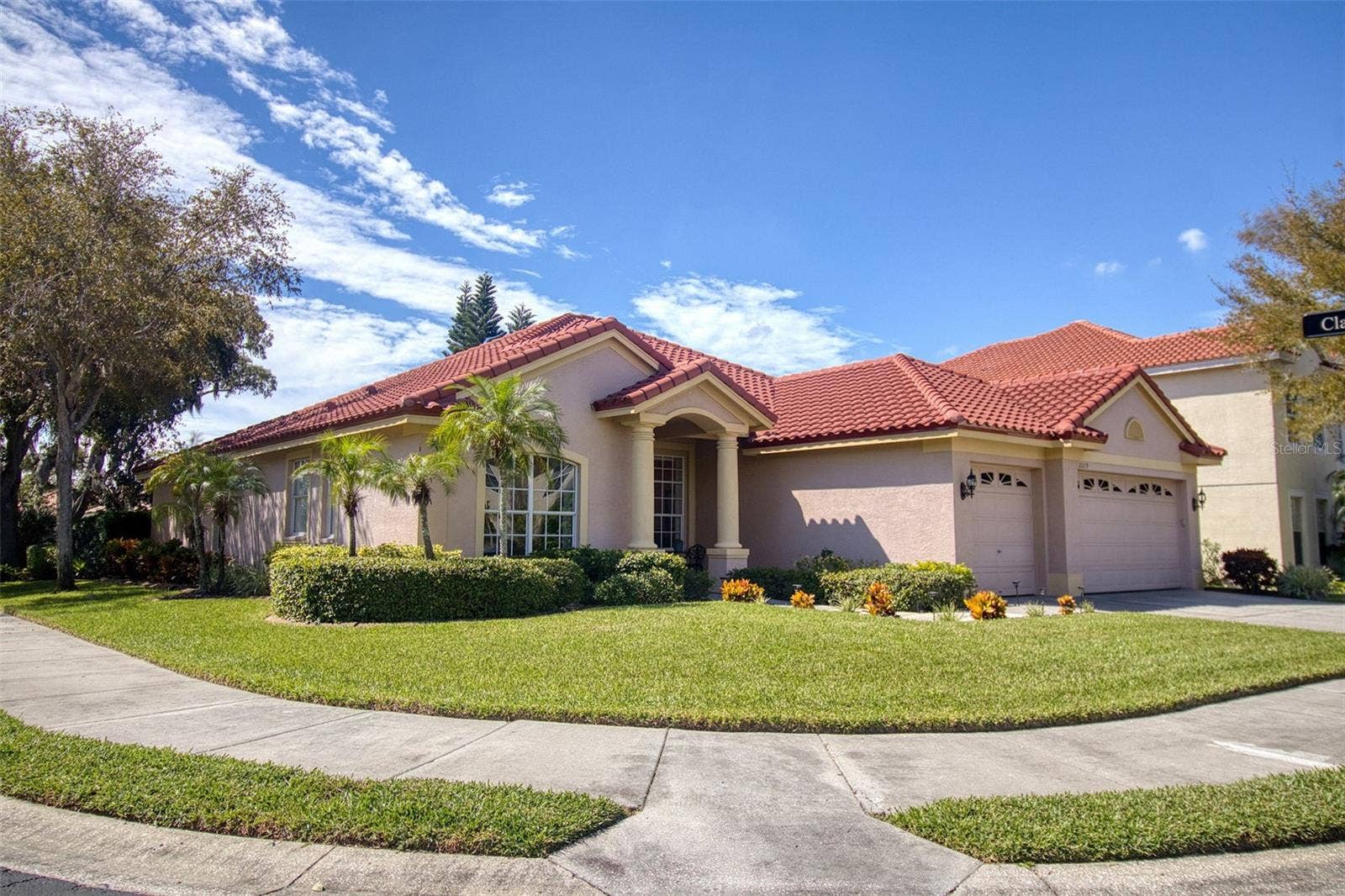 2219 ELIZABETH WAY, Dunedin, FL 34698