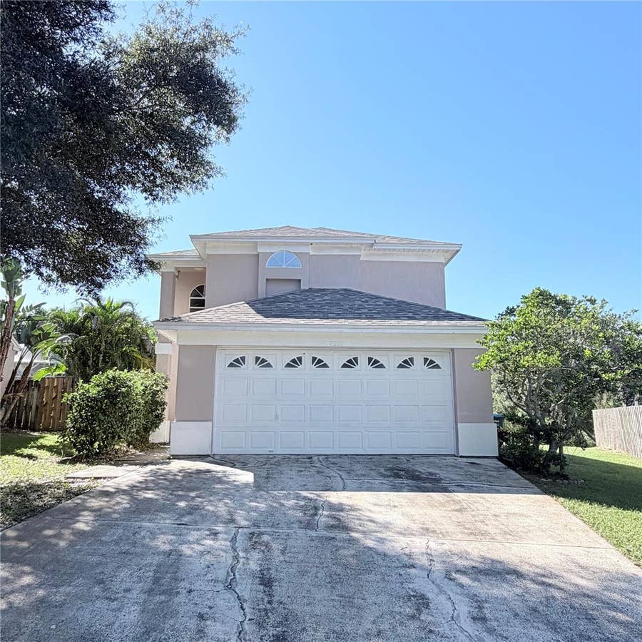 Property photo for 946 BERKLEY COURT N, Palm Harbor, FL