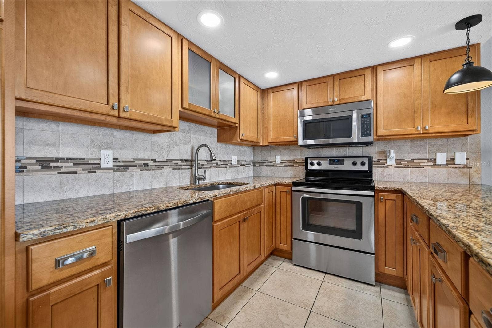 50 GULF BOULEVARD, #313, Indian Rocks Beach, FL 33785 50 GULF BOULEVARD, #313, Indian Rocks Beach, FL 33785