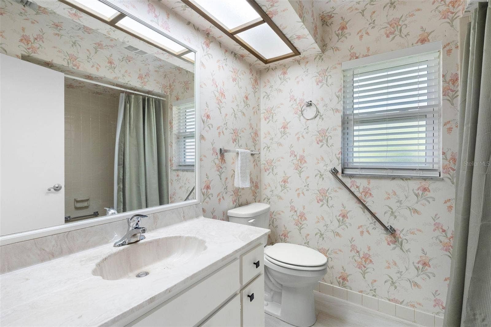 1681 MACDONNELL COURT, Palm Harbor, FL 34684 1681 MACDONNELL COURT, Palm Harbor, FL 34684