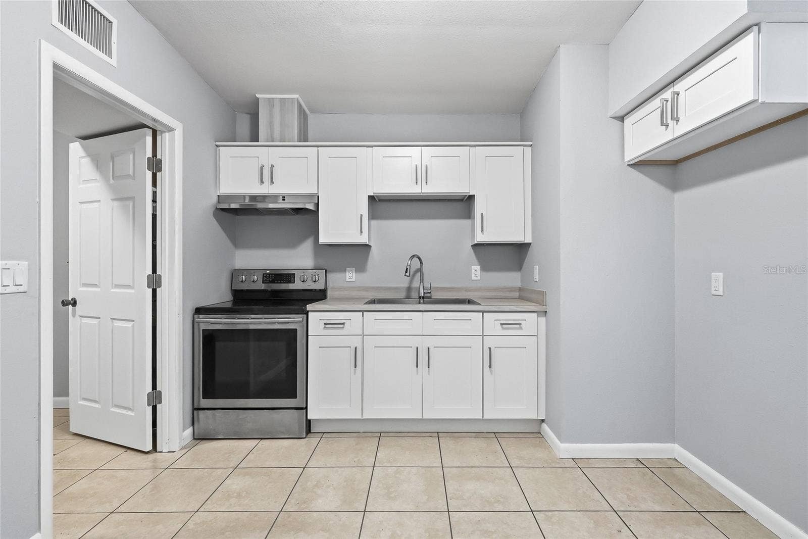 1408 E 140TH AVENUE, Tampa, FL 33613 1408 E 140TH AVENUE, Tampa, FL 33613