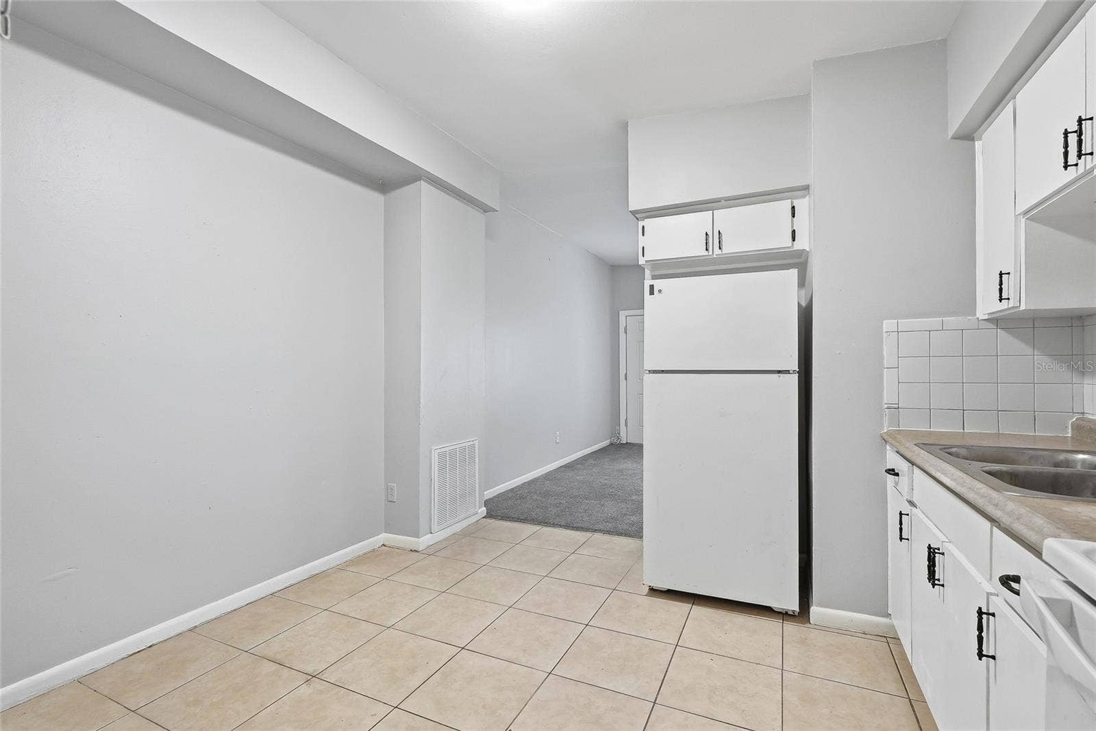 1408 E 140TH AVENUE, Tampa, FL 33613 1408 E 140TH AVENUE, Tampa, FL 33613