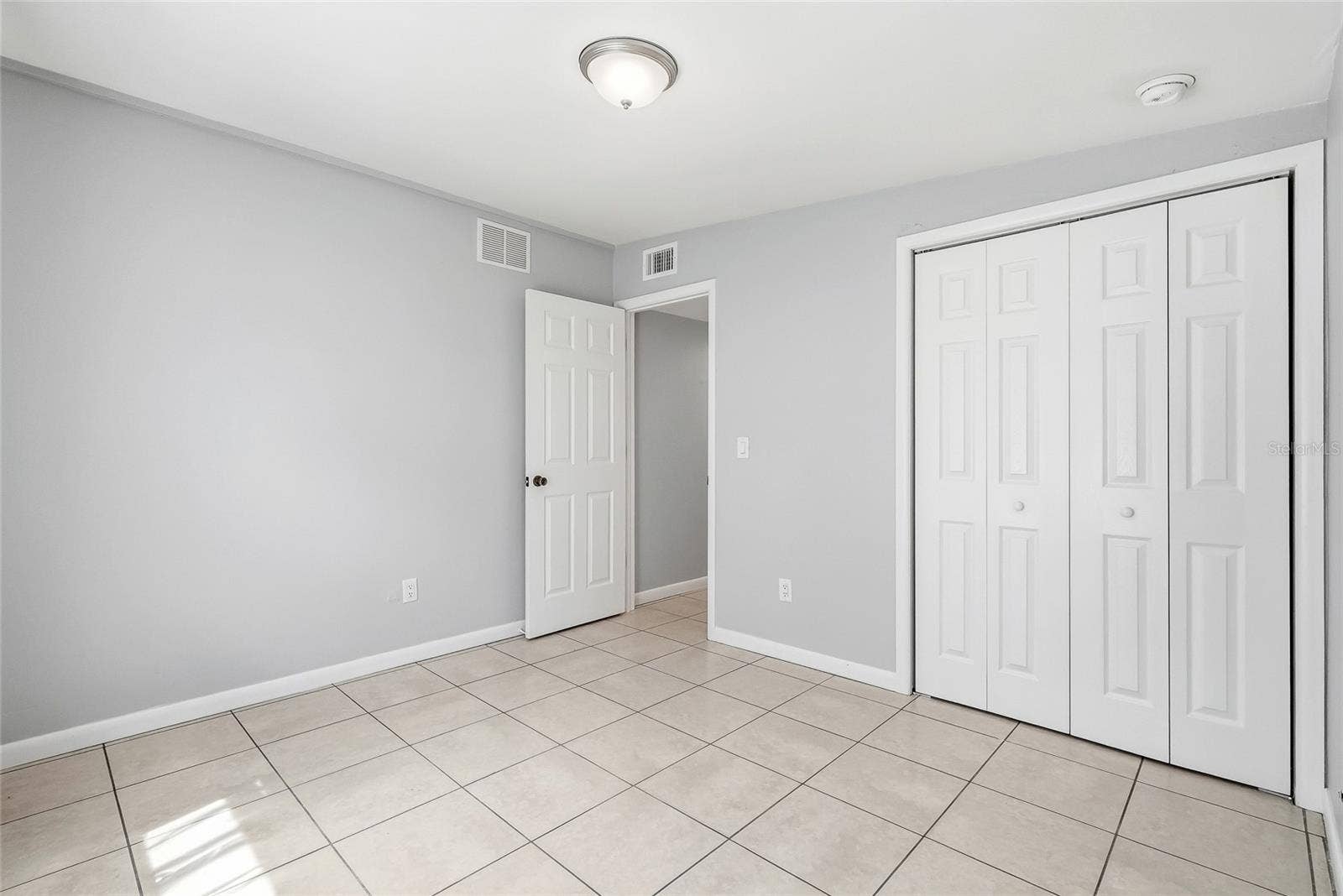 1408 E 140TH AVENUE, Tampa, FL 33613 1408 E 140TH AVENUE, Tampa, FL 33613