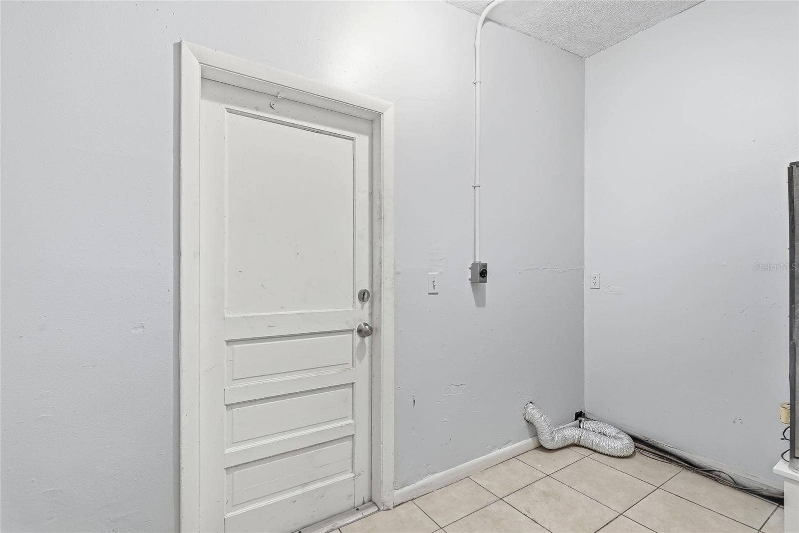 1408 E 140TH AVENUE, Tampa, FL 33613 1408 E 140TH AVENUE, Tampa, FL 33613