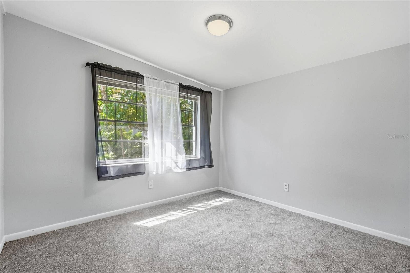 1408 E 140TH AVENUE, Tampa, FL 33613 1408 E 140TH AVENUE, Tampa, FL 33613