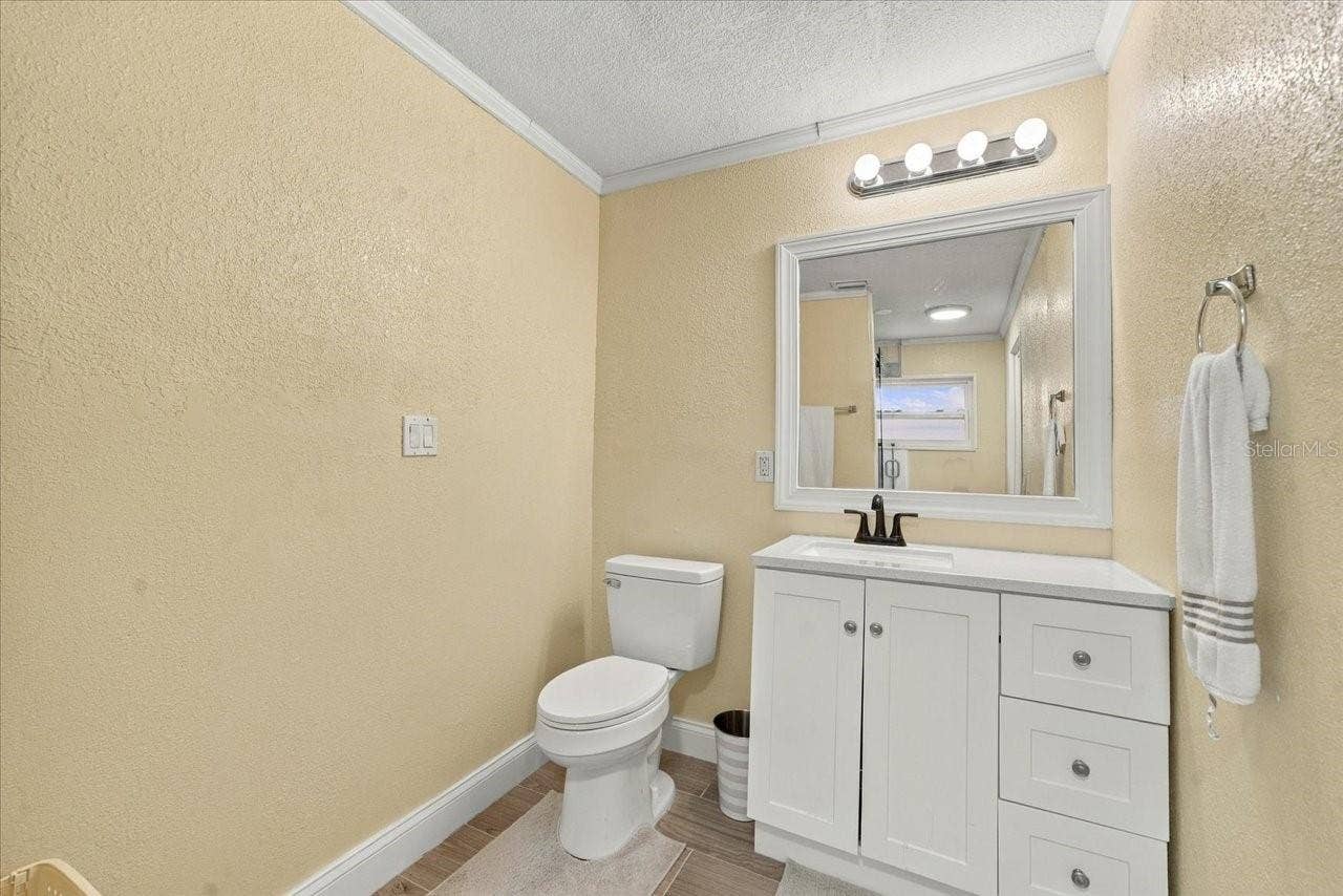 8223 GULF WAY, Hudson, FL 34667 8223 GULF WAY, Hudson, FL 34667