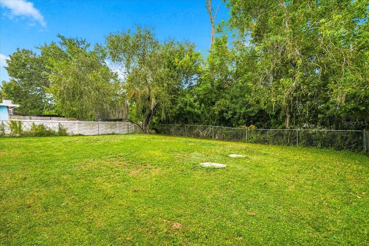8223 GULF WAY, Hudson, FL 34667 Backyard