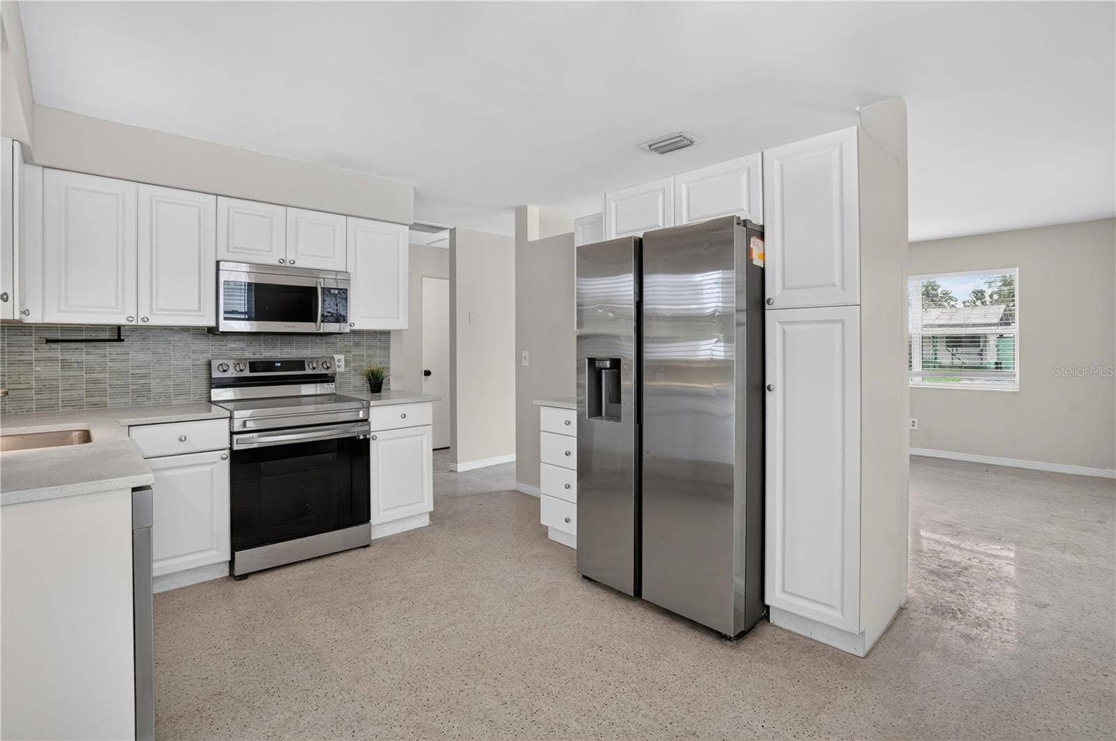 5214 15TH AVENUE S, Gulfport, FL 33707 5214 15TH AVENUE S, Gulfport, FL 33707
