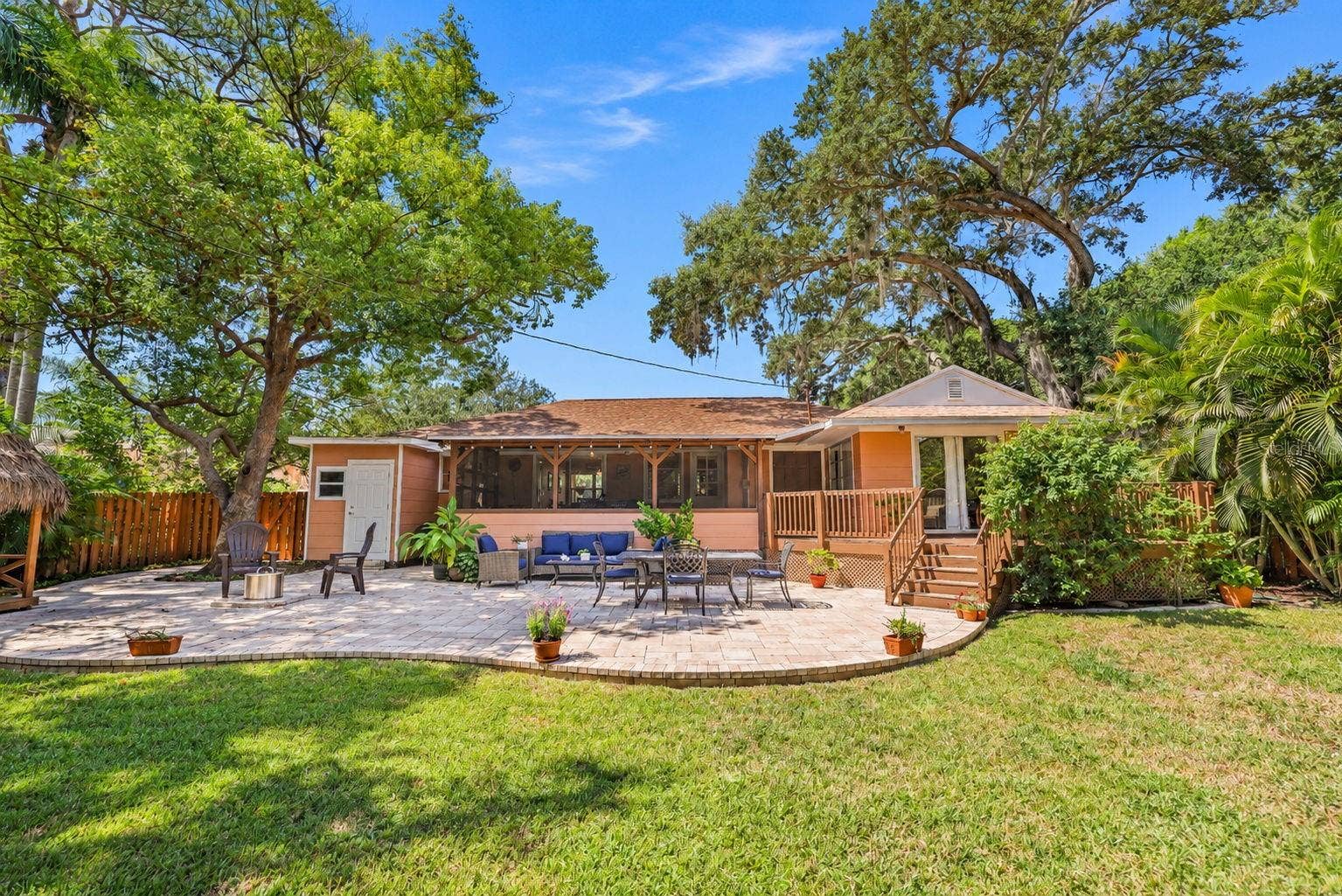 1725 SAN MATEO DRIVE, Dunedin, FL 34698 1725 SAN MATEO DRIVE, Dunedin, FL 34698