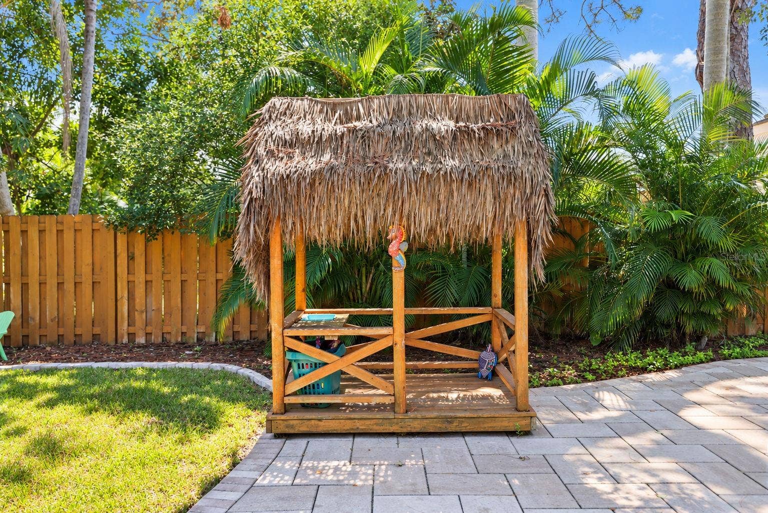 1725 SAN MATEO DRIVE, Dunedin, FL 34698 1725 SAN MATEO DRIVE, Dunedin, FL 34698