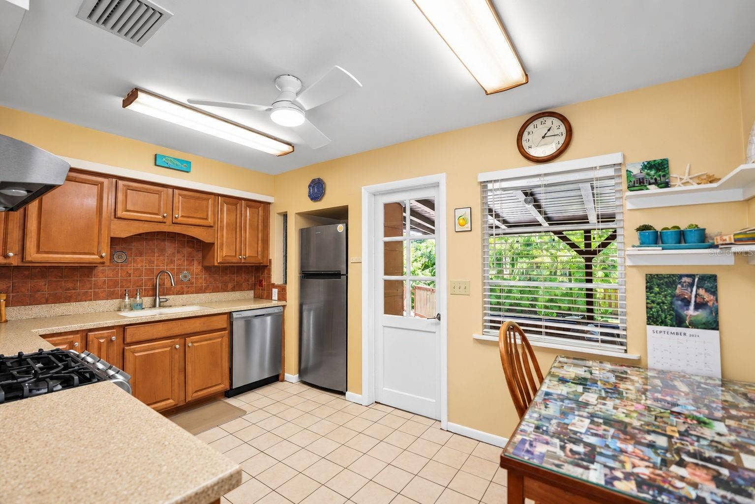 1725 SAN MATEO DRIVE, Dunedin, FL 34698 1725 SAN MATEO DRIVE, Dunedin, FL 34698