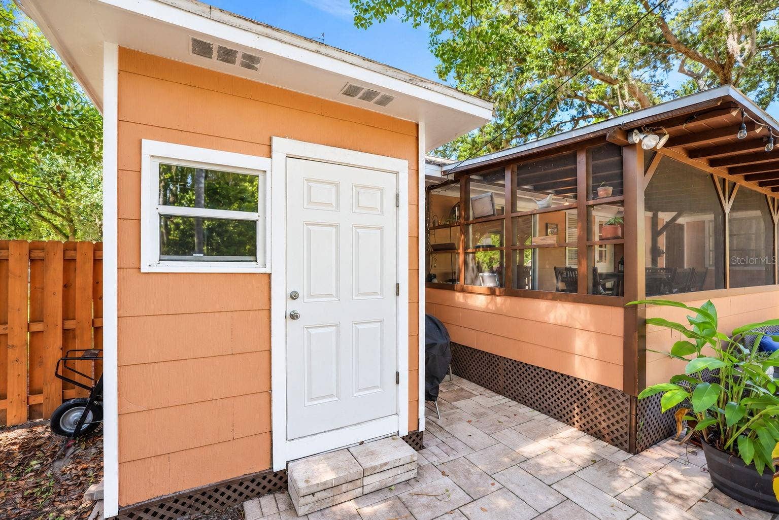 1725 SAN MATEO DRIVE, Dunedin, FL 34698 1725 SAN MATEO DRIVE, Dunedin, FL 34698