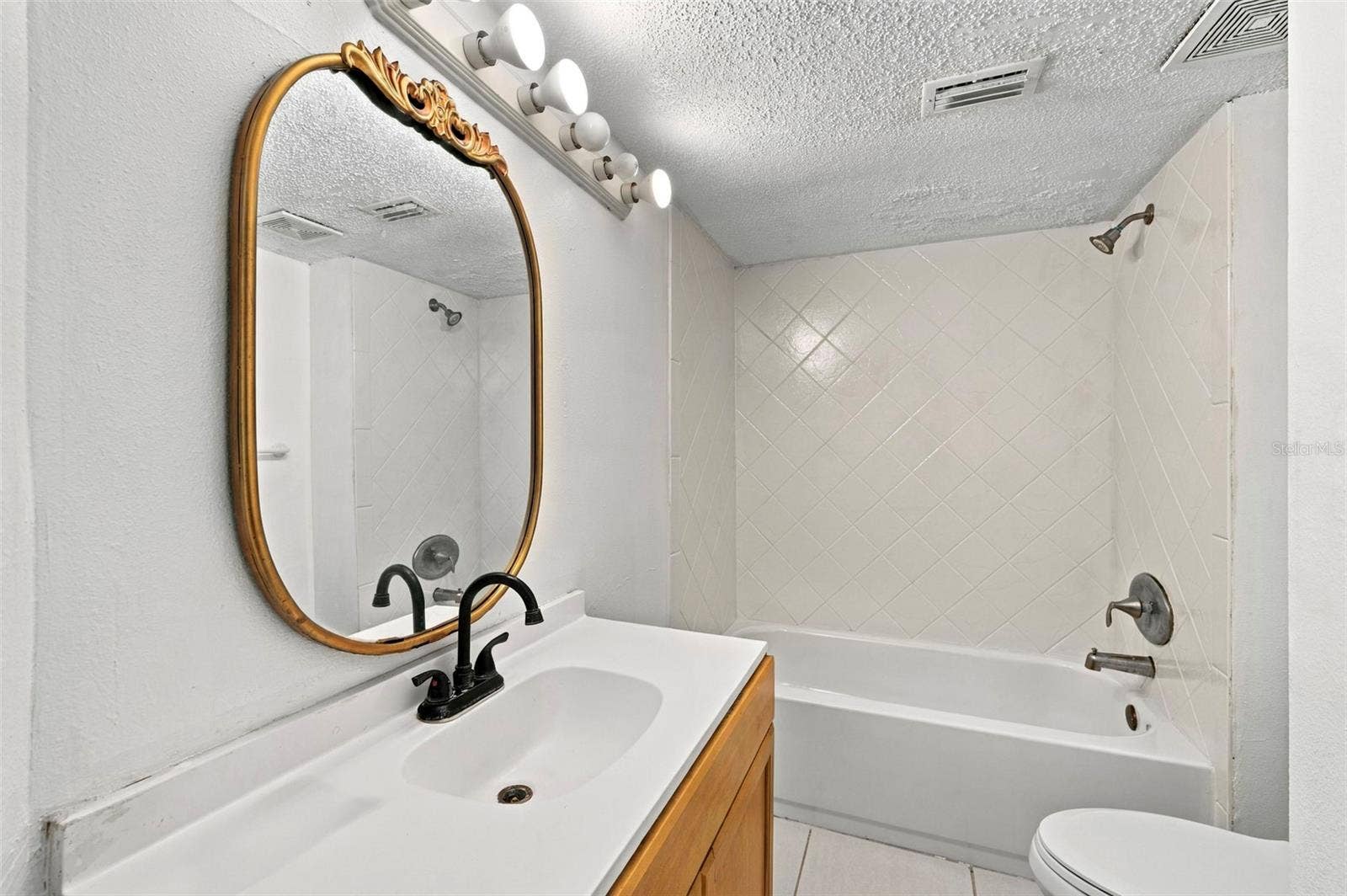 2051 SKIMMER COURT W, #112, Clearwater, FL 33762 Bathroom 2