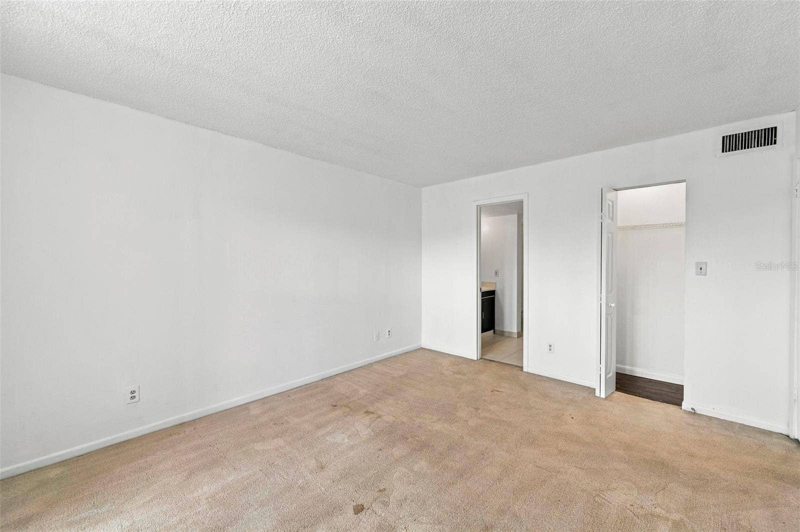 2051 SKIMMER COURT W, #112, Clearwater, FL 33762 Primary Bed