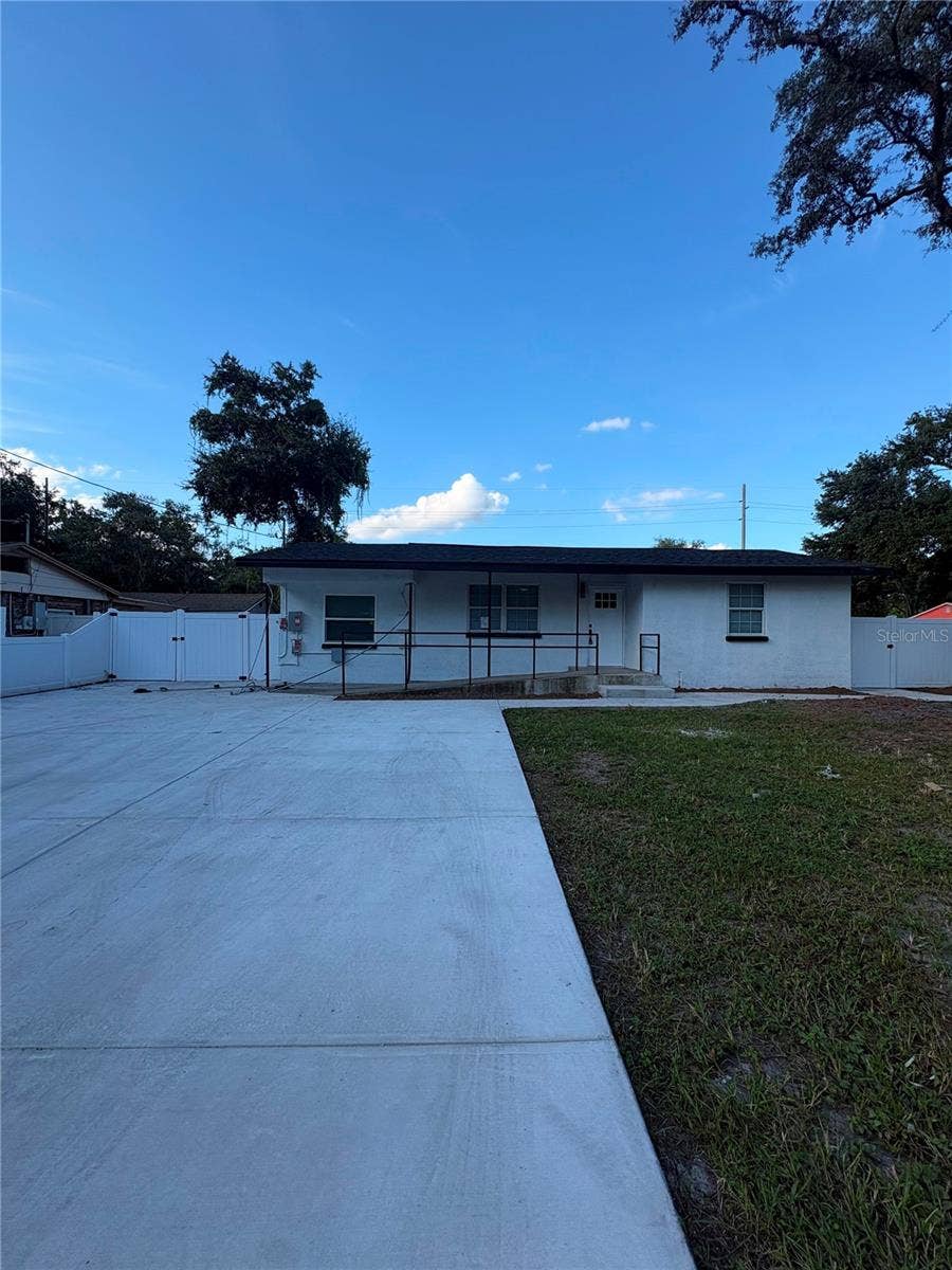 Property photo for 122 E 130TH AVENUE, Tampa, FL